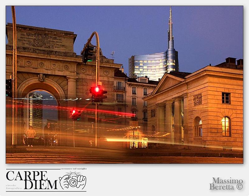 Milano Porta Garibaldi Monumentale.jpg